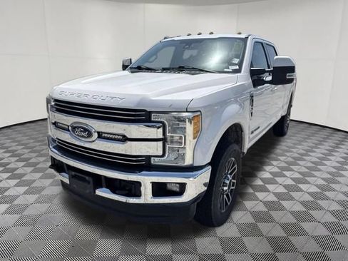 Used 2017 Ford F350 Lariat w/ Lariat Ultimate Package AWD/4WD image 11