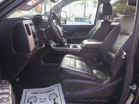 Used 2016 GMC Sierra 2500 Denali w/ Duramax Plus Package AWD/4WD image 20