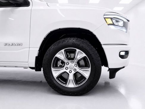 Used 2023 RAM 1500 Laramie AWD/4WD image 12