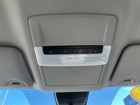 Used 2025 Nissan Altima 2.5 SV FWD image 36