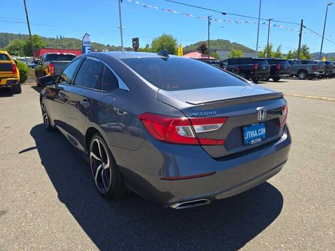Used 2020 Honda Accord Sport image 3