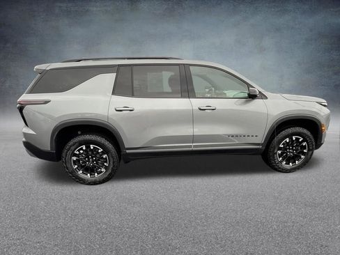 Used 2024 Chevrolet Traverse Z71 AWD/4WD image 8
