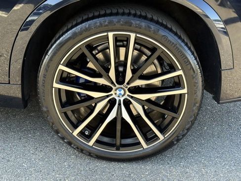 Certified 2023 BMW X5 M50i w/ Executive Package image 11