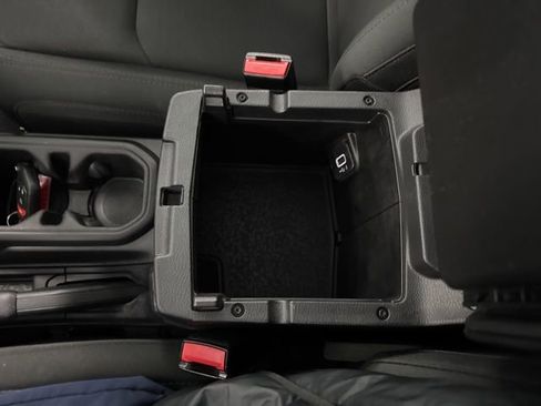 Used 2022 Jeep Wrangler Unlimited Sport image 44