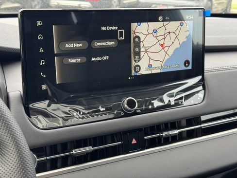 New 2025 Mitsubishi Outlander SEL image 27