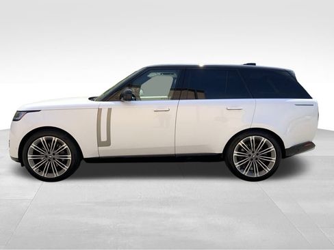 New 2025 Land Rover Range Rover SE image 4