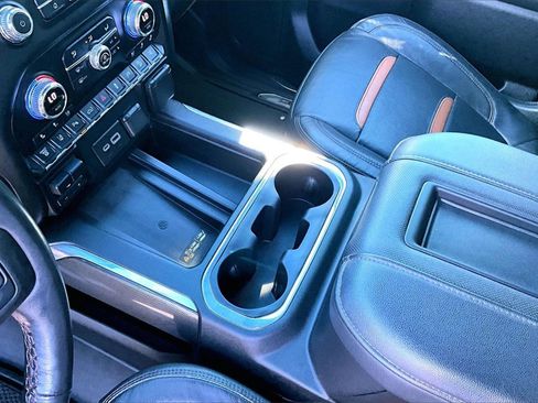 Used 2021 GMC Sierra 2500 AT4 w/ AT4 Premium Plus Package image 5