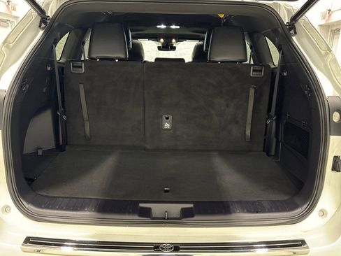 Used 2022 Toyota Highlander XSE image 33