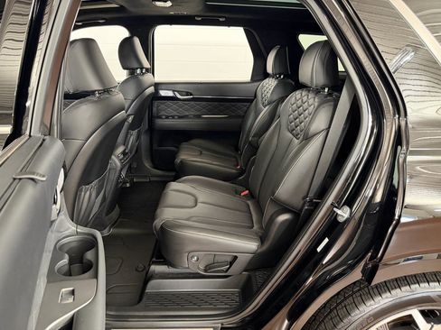 Used 2022 Hyundai Palisade Calligraphy image 33