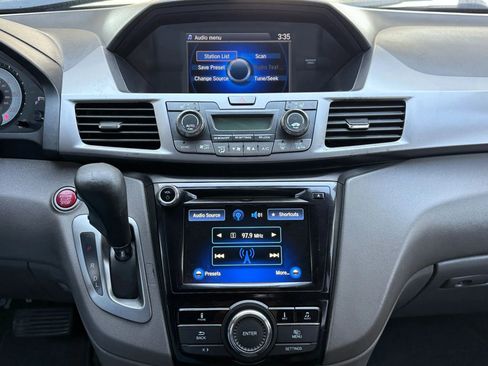 Used 2015 Honda Odyssey EX-L image 25