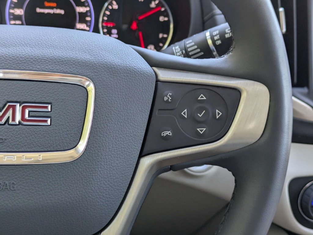 Used 2024 GMC Terrain Denali AWD/4WD image 27