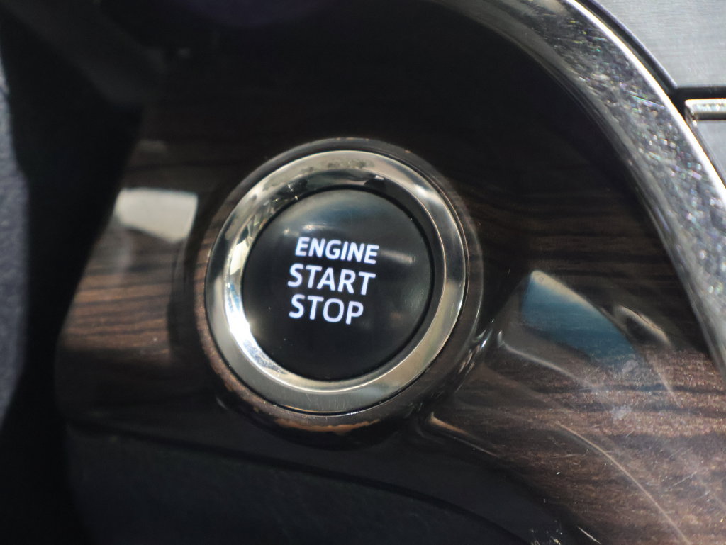 Used 2013 Toyota Avalon XLE FWD image 28