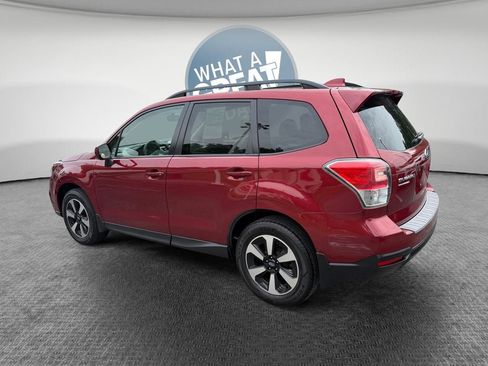 Used 2018 Subaru Forester 2.5i Premium w/ All-Weather Package AWD/4WD image 6