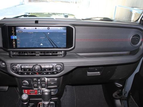 Used 2024 Jeep Wrangler Unlimited Rubicon 392 image 30