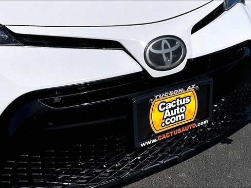 Used 2017 Toyota Corolla SE w/ SE Premium Package FWD image 28