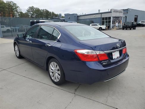 Used 2015 Honda Accord EX image 7