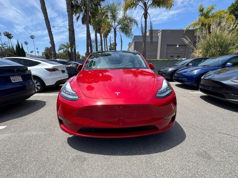 Used 2024 Tesla Model Y Long Range AWD/4WD image 10