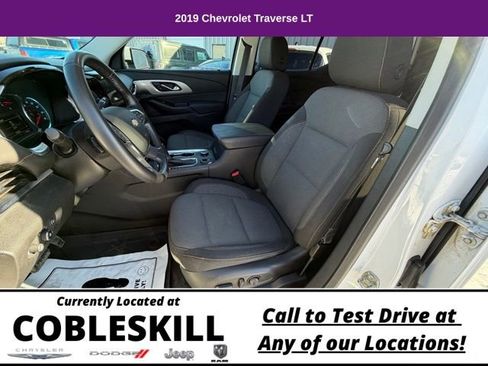 Used 2019 Chevrolet Traverse LT image 19