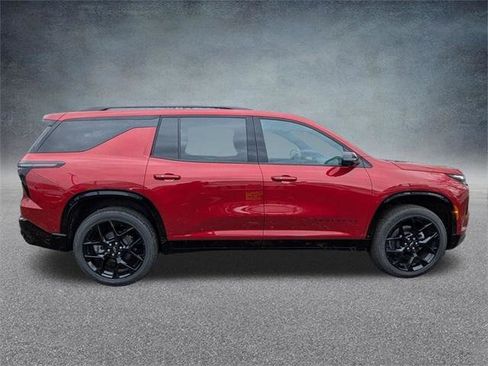 New 2026 Chevrolet Traverse RS w/ LPO, Floor Liner Package image 3