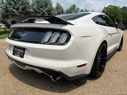 Used 2017 Ford Mustang GT Premium RWD image 33