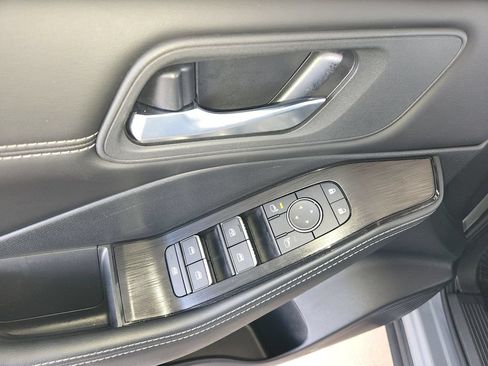 Certified 2025 Nissan Rogue SL AWD/4WD image 31