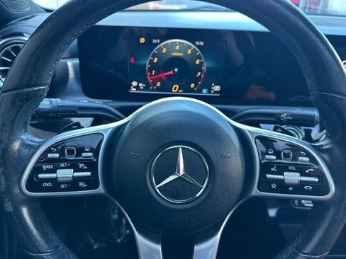 Used 2020 Mercedes-Benz CLA 250 image 25
