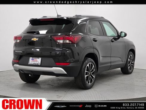 Used 2025 Chevrolet TrailBlazer LT FWD image 7
