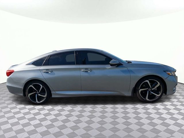 Used 2019 Honda Accord Sport image 2