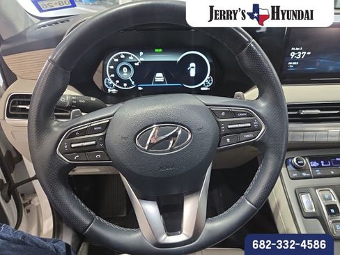 Used 2022 Hyundai Palisade Calligraphy image 15