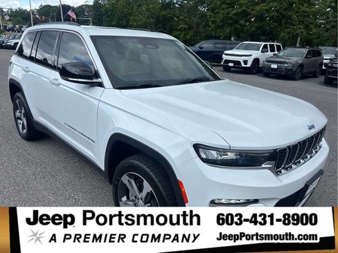 Used 2023 Jeep Grand Cherokee 4WD 4xe image 1