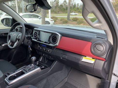 Used 2021 Toyota Tacoma SR5 RWD image 41