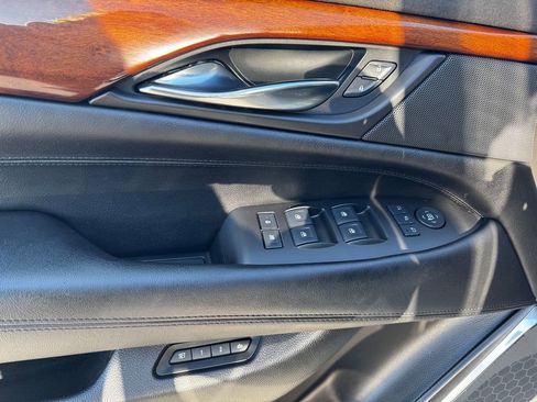 Used 2016 Cadillac Escalade ESV Premium AWD/4WD image 12