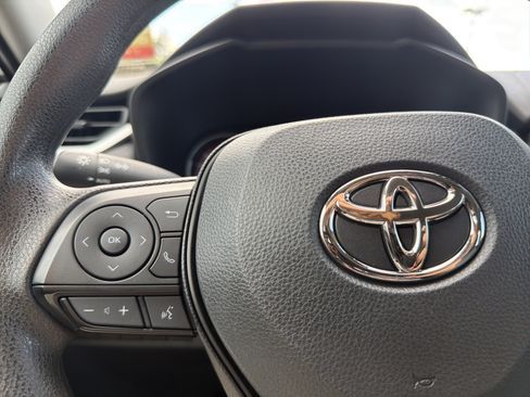Certified 2023 Toyota RAV4 XLE w/ Convenience Package FWD image 10