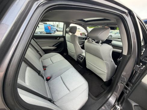 Used 2019 Honda Accord EX image 15