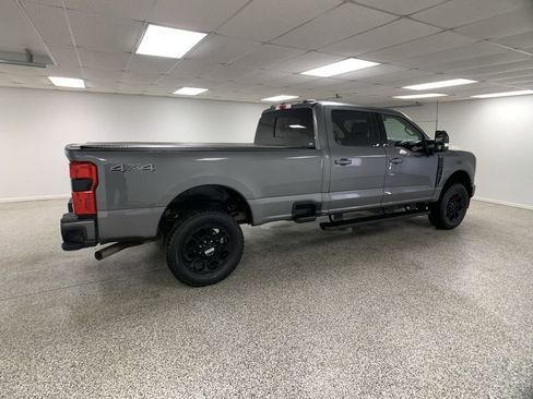 Used 2024 Ford F250 Lariat w/ Black Appearance Package AWD/4WD image 8