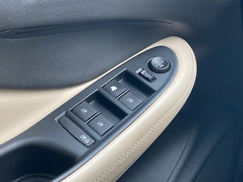 Used 2016 Buick Envision Premium AWD/4WD image 30