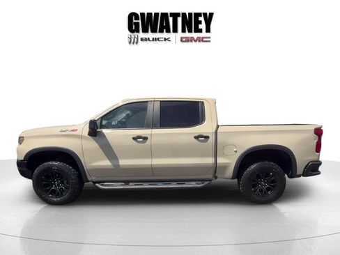 Used 2022 Chevrolet Silverado 1500 ZR2 w/ Technology Package AWD/4WD image 8
