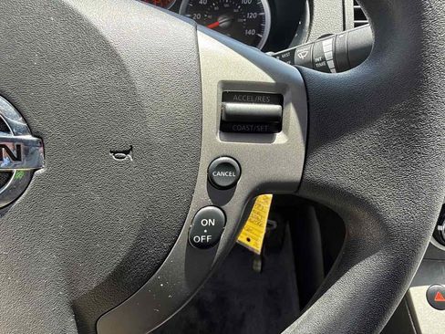 Used 2010 Nissan Sentra 2.0 S FWD image 23