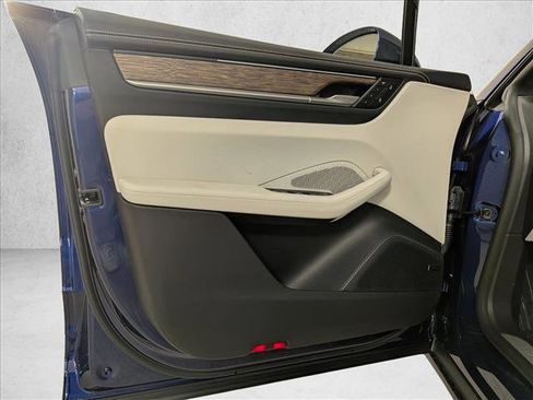 New 2026 Porsche Macan 4S Electric image 11