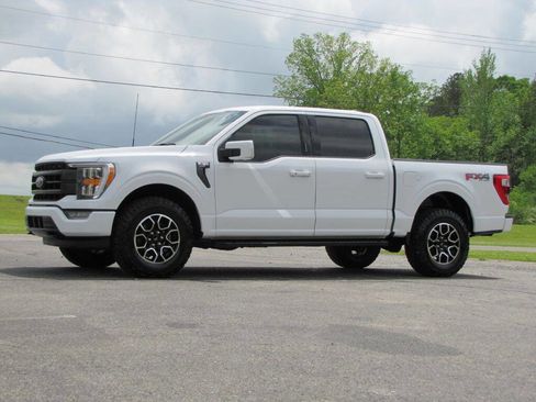 Used 2022 Ford F150 Lariat image 4