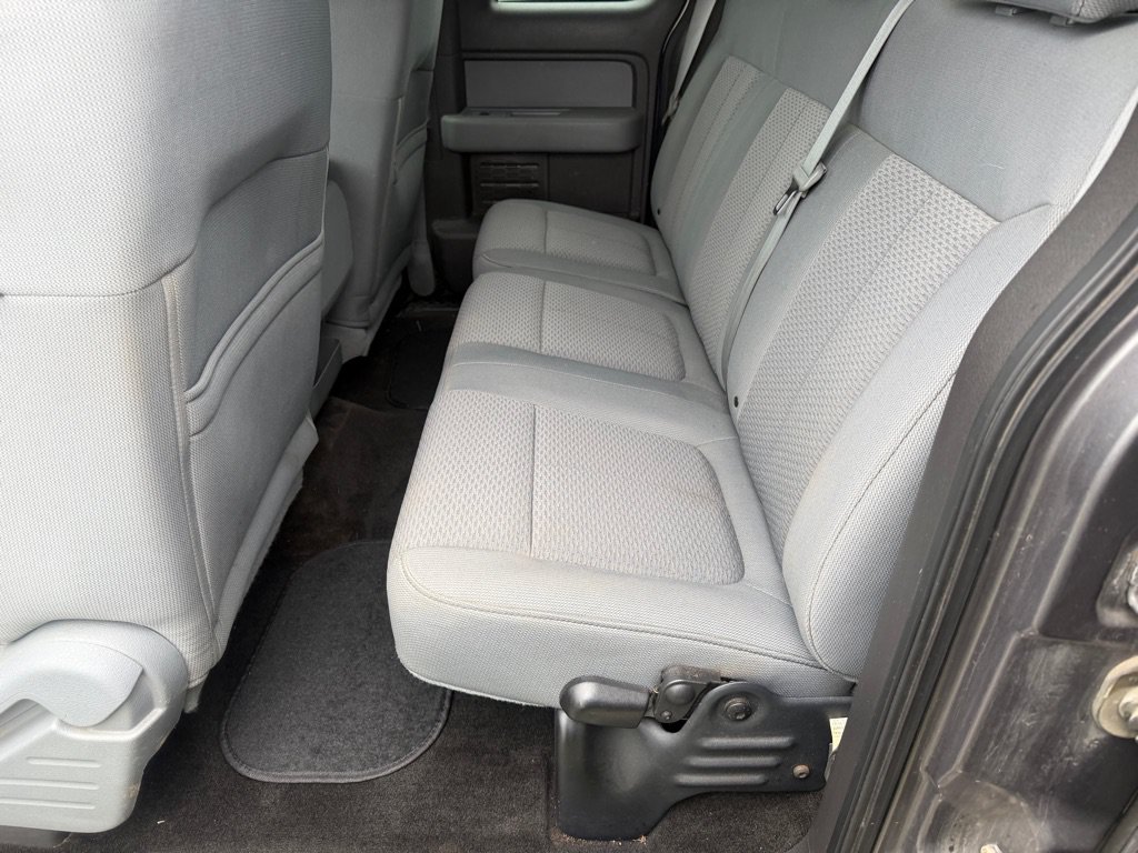 Used 2011 Ford F150 XLT w/ XLT Chrome Pkg AWD/4WD image 12