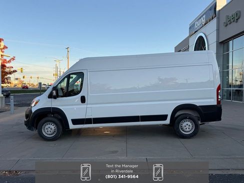 New 2026 RAM ProMaster 2500 w/ Convenience Group image 11