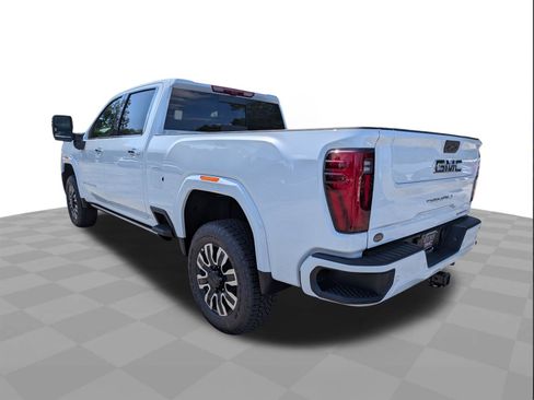 New 2026 GMC Sierra 2500 Denali Ultimate w/ Max Trailering Package AWD/4WD image 6