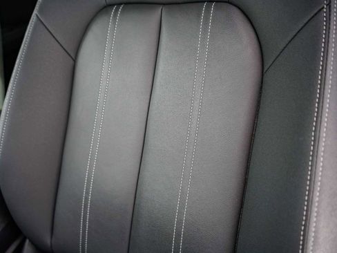 Used 2024 Audi Q4 e-tron Premium Plus image 11