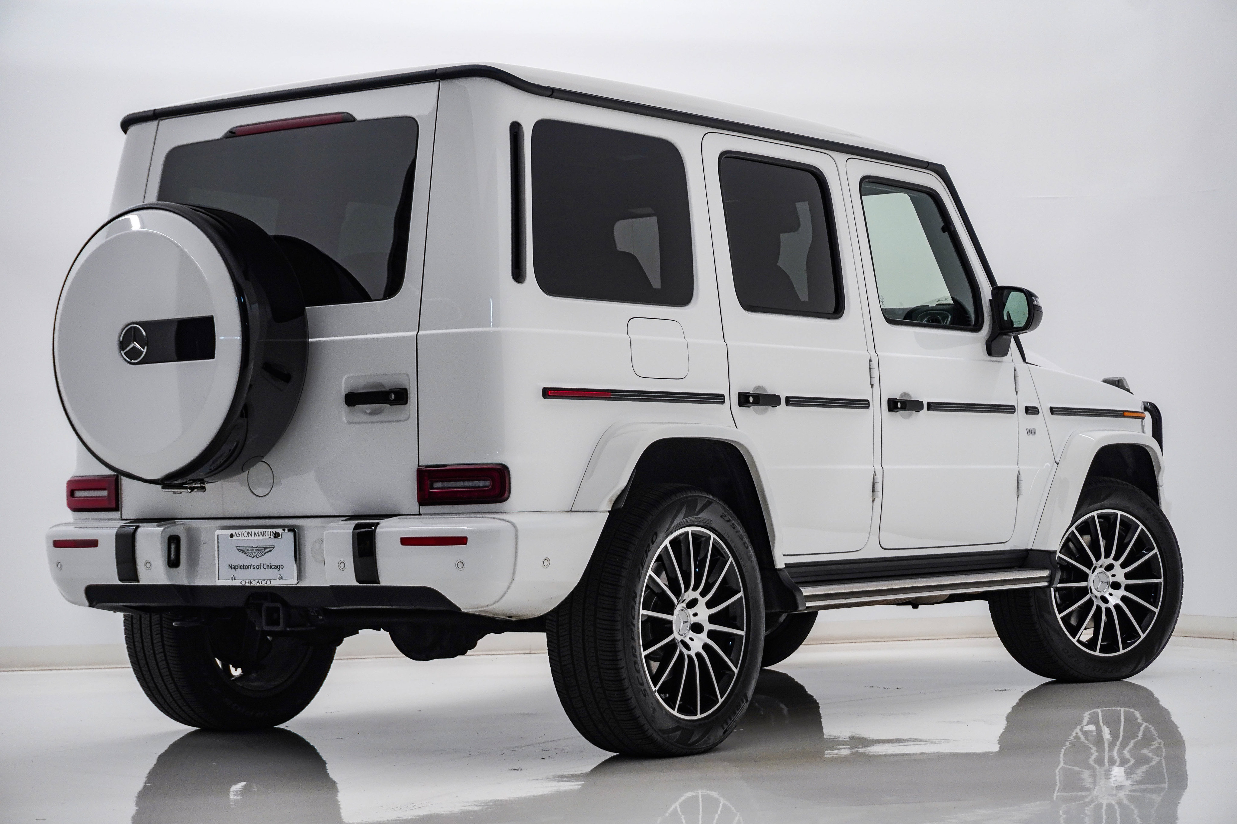 Used 2022 Mercedes-Benz G 550 w/ Exclusive Interior Package image 9