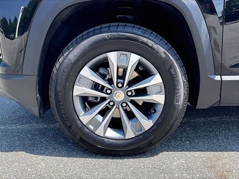 Used 2026 Chevrolet Equinox LT AWD/4WD image 7