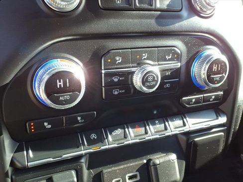 Used 2019 GMC Sierra 1500 Elevation w/ Elevation Value Package image 21