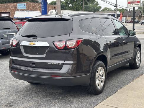 Used 2015 Chevrolet Traverse LS FWD image 5
