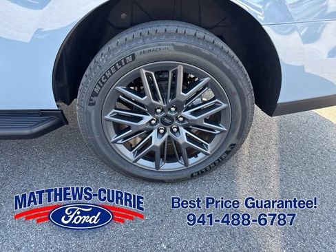 New 2026 Ford Expedition Platinum w/ Stealth Appearance Package AWD/4WD image 17