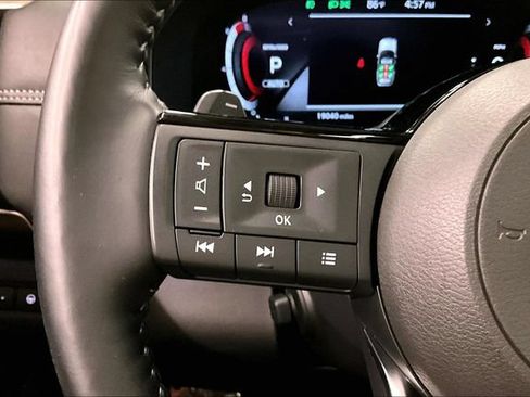 Used 2025 Nissan Pathfinder Platinum AWD/4WD image 27